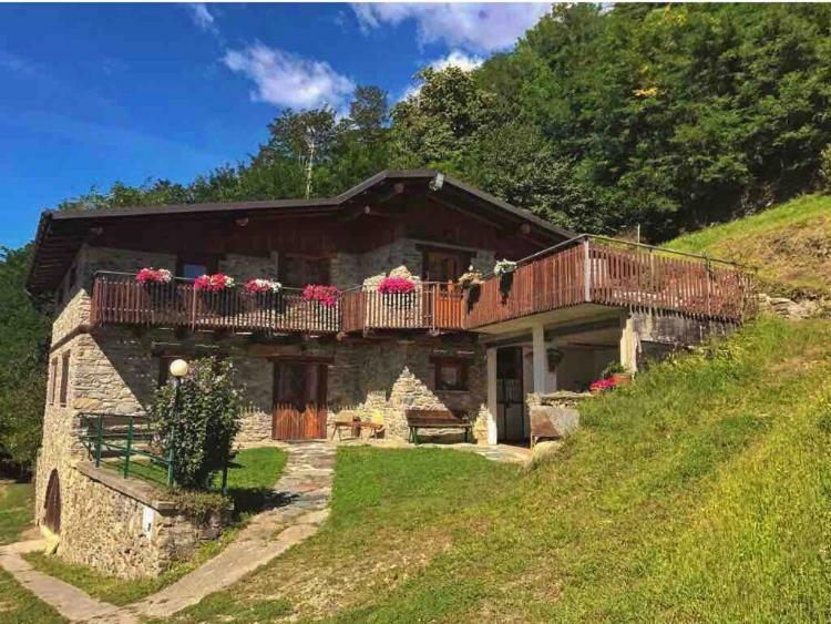 Agriturismo Cavria Castione Andevenno Exterior photo
